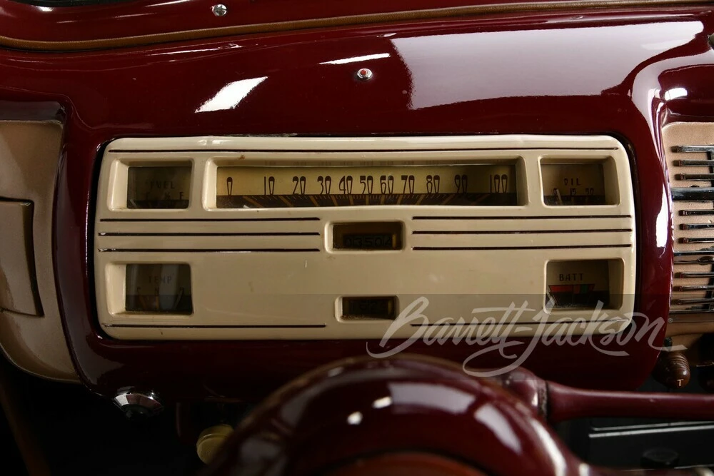 1940 Ford Standard & Deluxe & Super Deluxe - Image 9 of 24