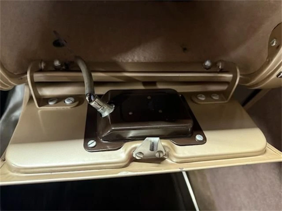 1940 Ford Standard & Deluxe & Super Deluxe - Image 7 of 31