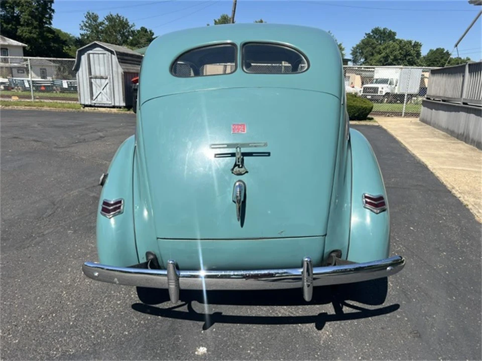 1940 Ford Standard & Deluxe & Super Deluxe - Image 8 of 23