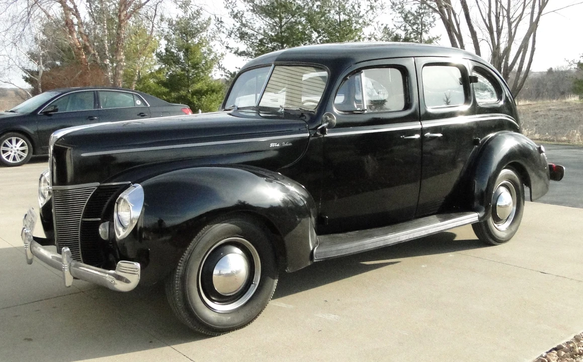 1940 Ford Standard & Deluxe & Super Deluxe - Image 2 of 31