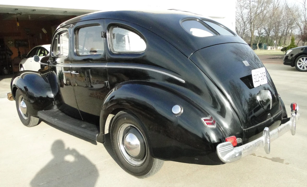 1940 Ford Standard & Deluxe & Super Deluxe - Image 5 of 31