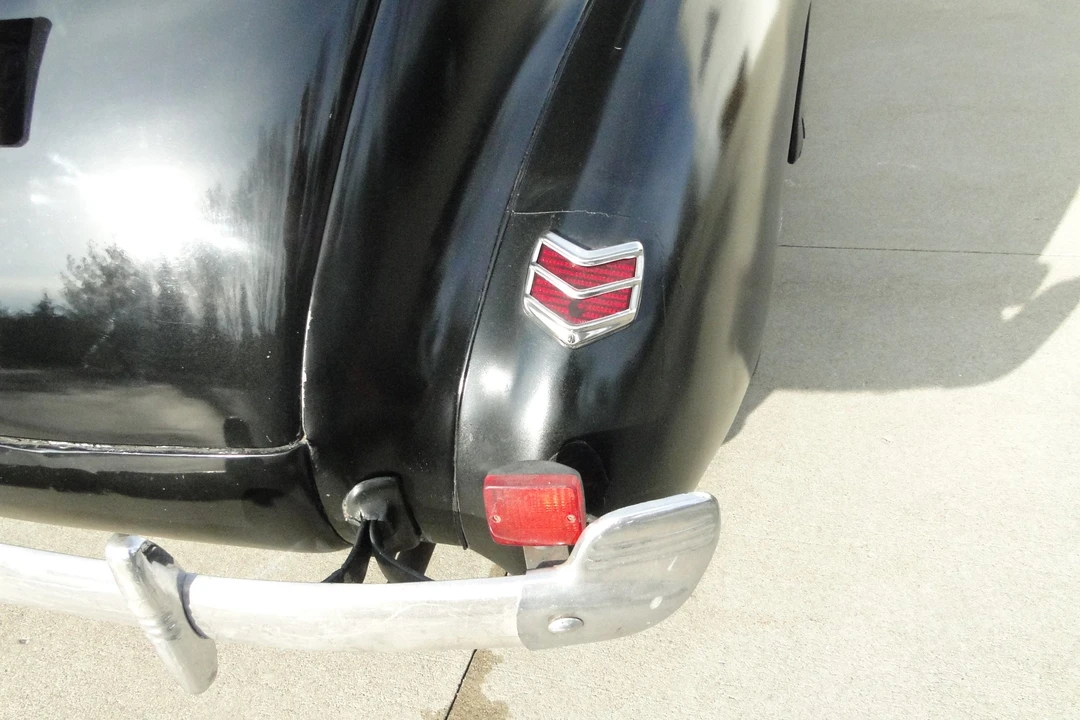 1940 Ford Standard & Deluxe & Super Deluxe - Image 12 of 31