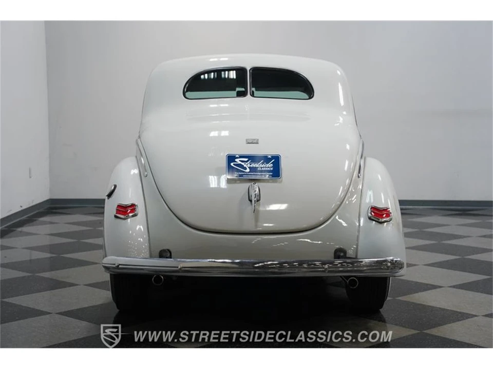 1940 Ford Standard & Deluxe & Super Deluxe - Image 8 of 31