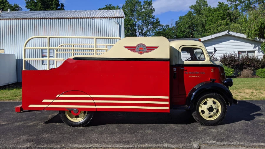 1940 Ford Pickup (1940-1947) - Image 2 of 11