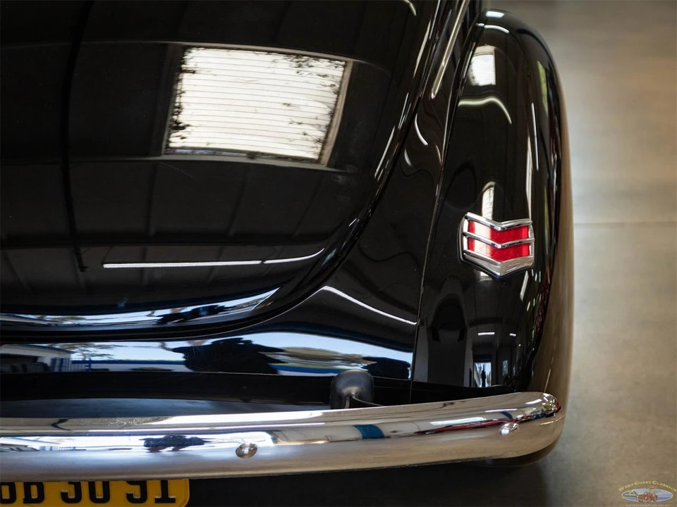 1940 Ford Standard & Deluxe & Super Deluxe - Image 16 of 31