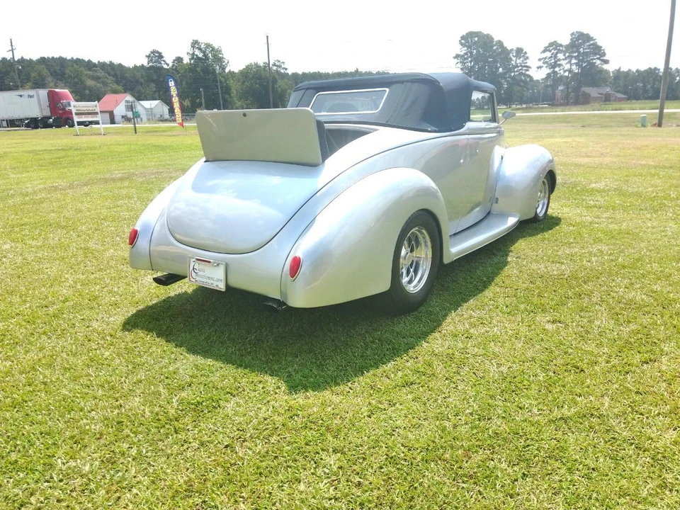 1940 Ford Standard & Deluxe & Super Deluxe - Image 2 of 9