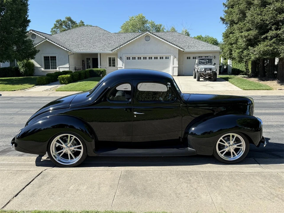 1940 Ford Standard & Deluxe & Super Deluxe - Image 9 of 31