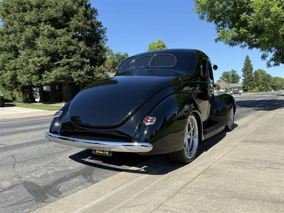 1940 Ford Standard & Deluxe & Super Deluxe - Image 13 of 31