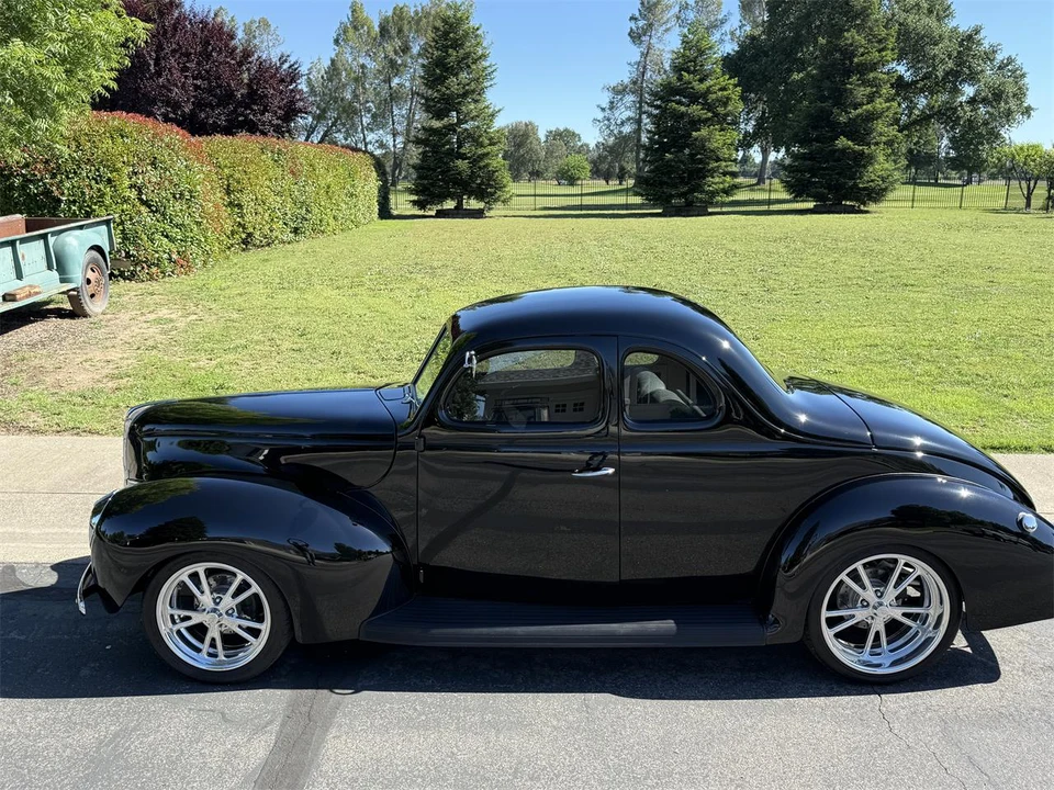 1940 Ford Standard & Deluxe & Super Deluxe - Image 16 of 31