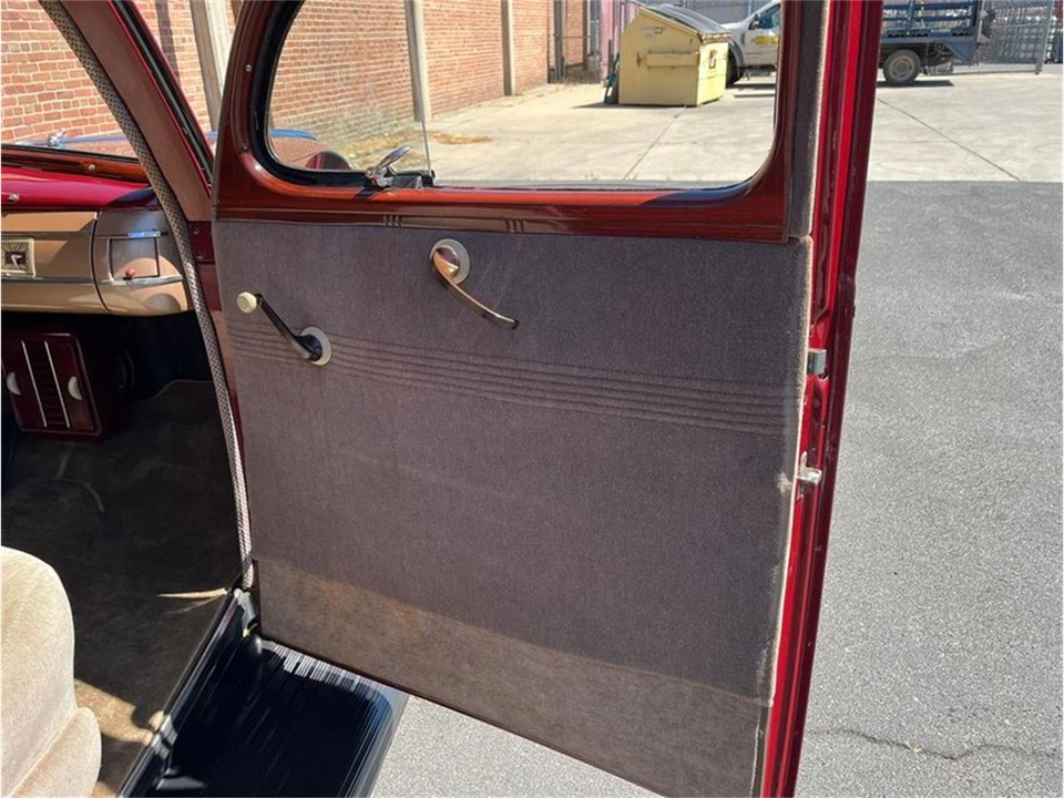 1940 Ford Standard & Deluxe & Super Deluxe - Image 18 of 31