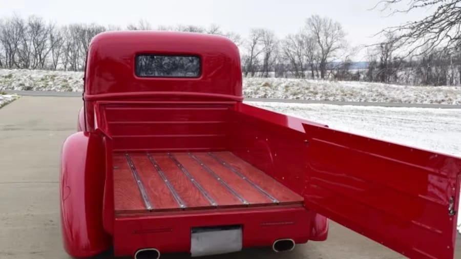 1940 Ford Pickup (1940-1947) - Image 8 of 9