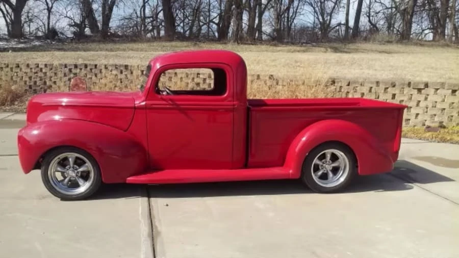 1940 Ford Pickup (1940-1947) - Image 2 of 9