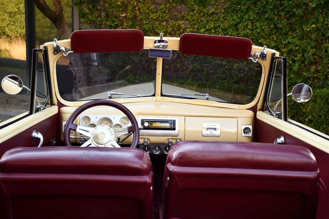1940 Ford Standard & Deluxe & Super Deluxe - Image 30 of 31