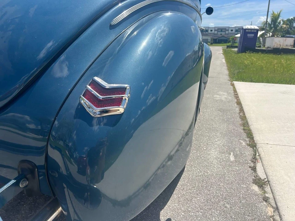 1940 Ford Standard & Deluxe & Super Deluxe - Image 10 of 31