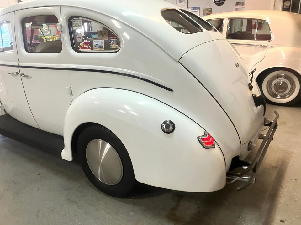 1940 Ford Standard & Deluxe & Super Deluxe - Image 17 of 31