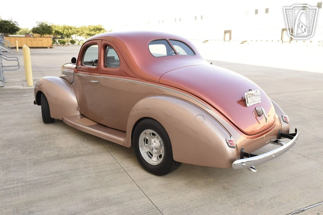1940 Ford Standard & Deluxe & Super Deluxe - Image 8 of 31