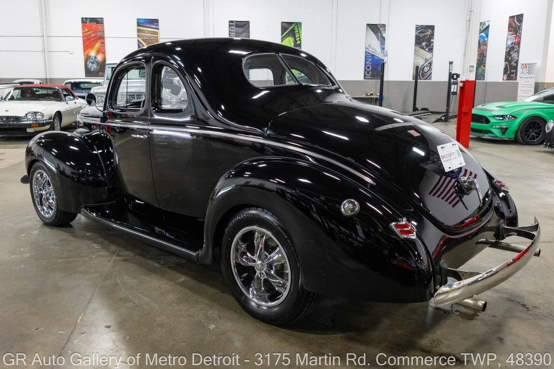 1940 Ford Standard & Deluxe & Super Deluxe - Image 4 of 31