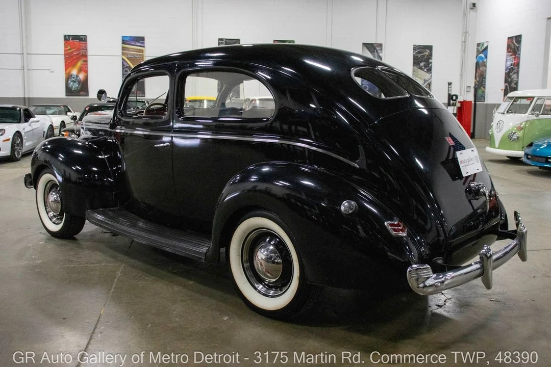 1940 Ford Standard & Deluxe & Super Deluxe - Image 4 of 21
