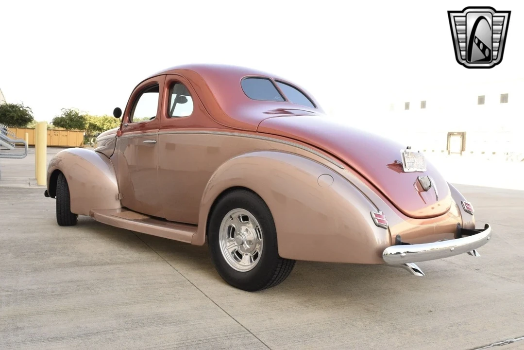 1940 Ford Standard & Deluxe & Super Deluxe - Image 4 of 12