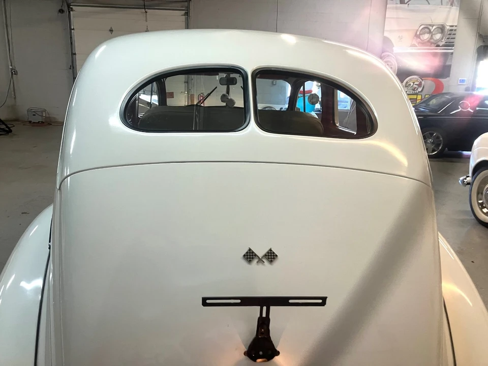 1940 Ford Standard & Deluxe & Super Deluxe - Image 18 of 21