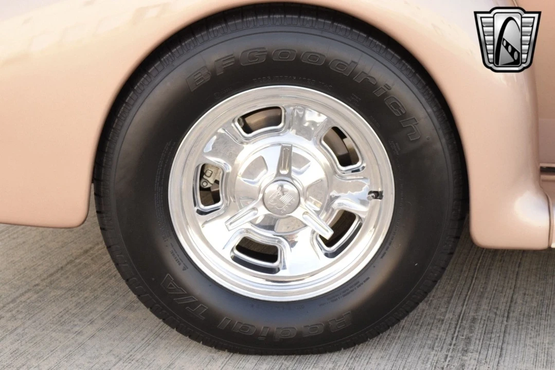 1940 Ford Standard & Deluxe & Super Deluxe - Image 11 of 12