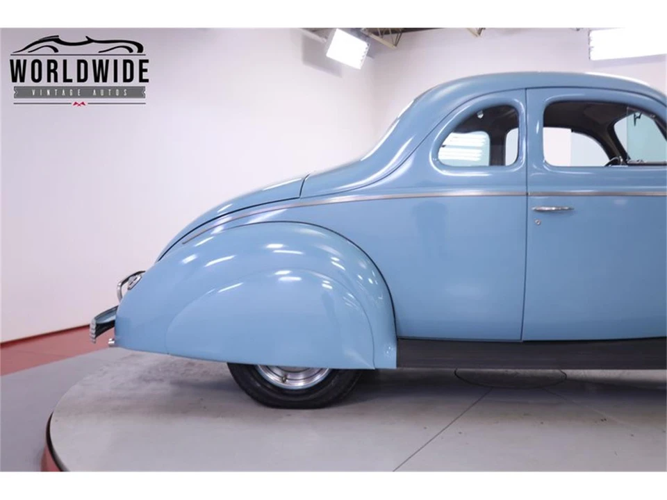1940 Ford Standard & Deluxe & Super Deluxe - Image 9 of 31