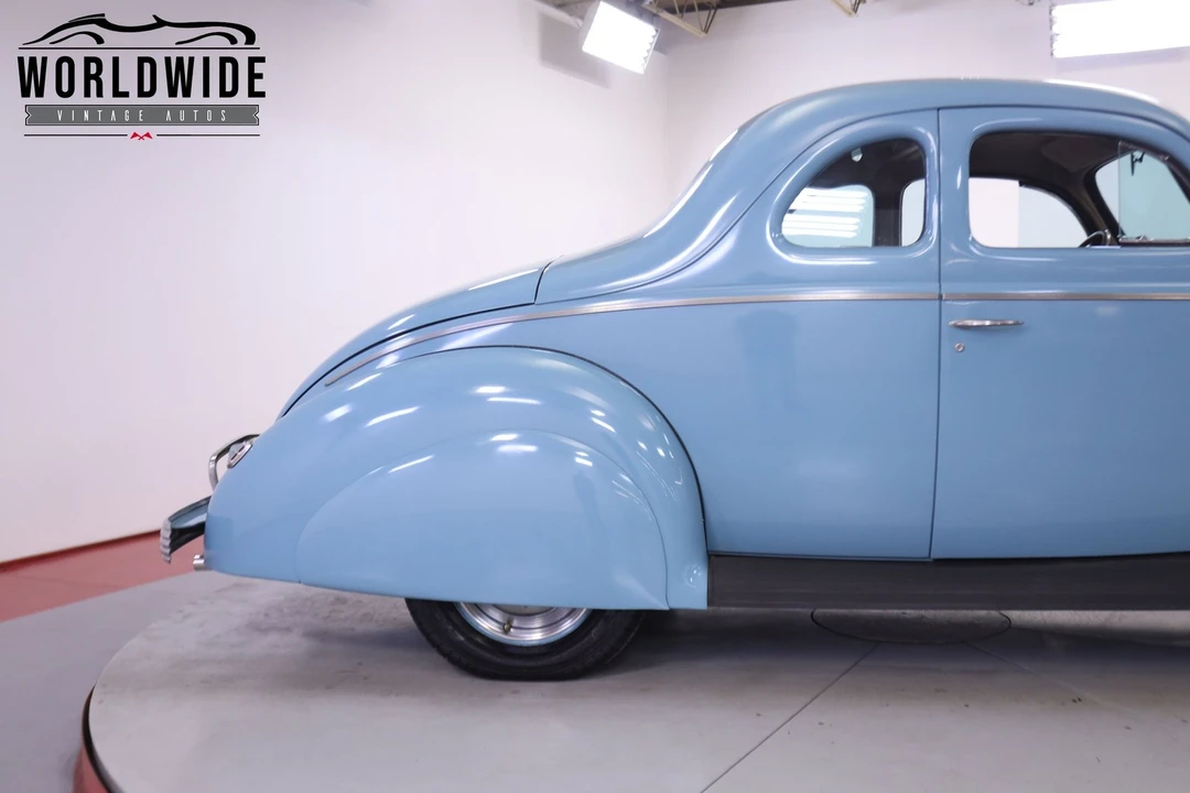 1940 Ford Standard & Deluxe & Super Deluxe - Image 9 of 12