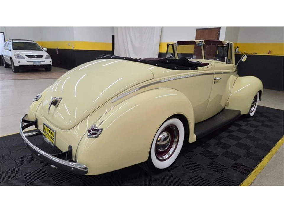 1940 Ford Standard & Deluxe & Super Deluxe - Image 4 of 31