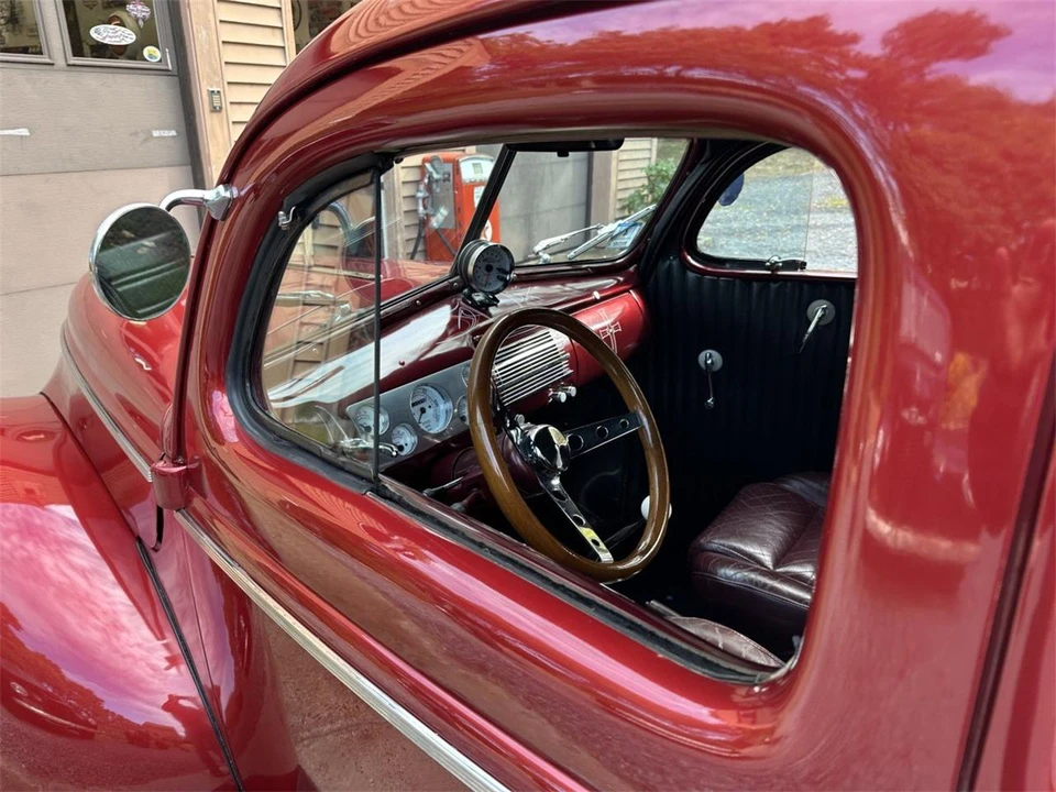 1940 Ford Standard & Deluxe & Super Deluxe - Image 29 of 31