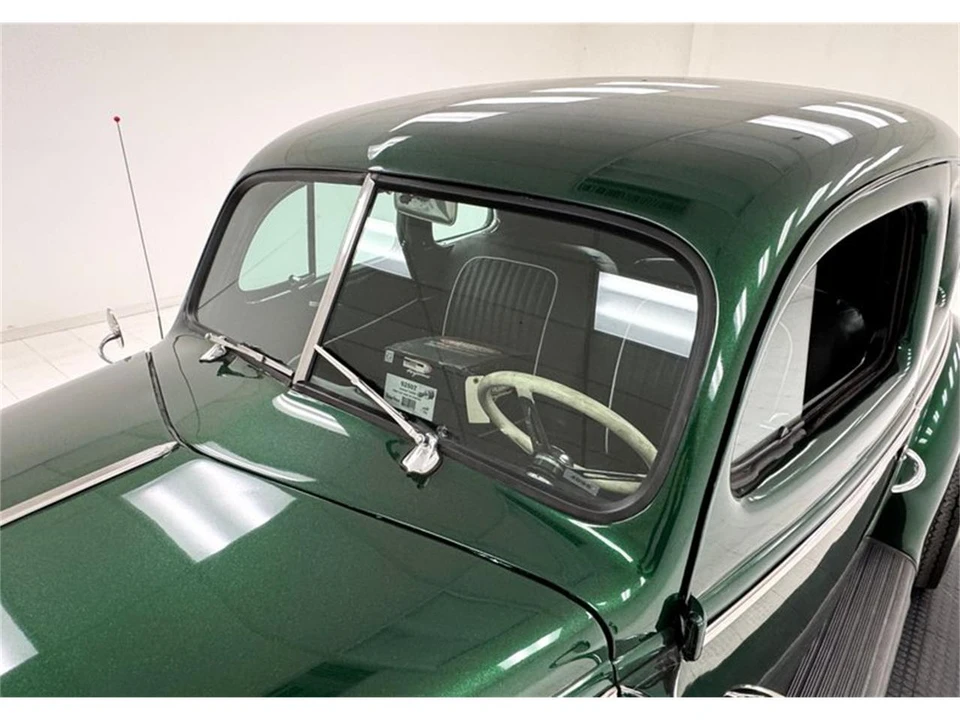 1940 Ford Standard & Deluxe & Super Deluxe - Image 13 of 31