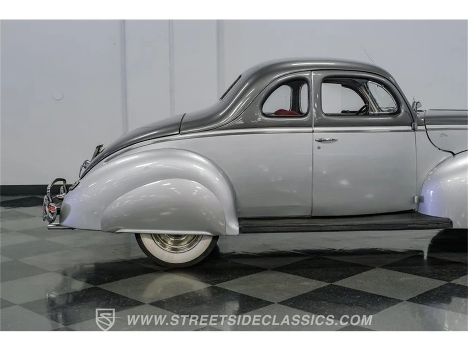 1940 Ford Standard & Deluxe & Super Deluxe - Image 28 of 31