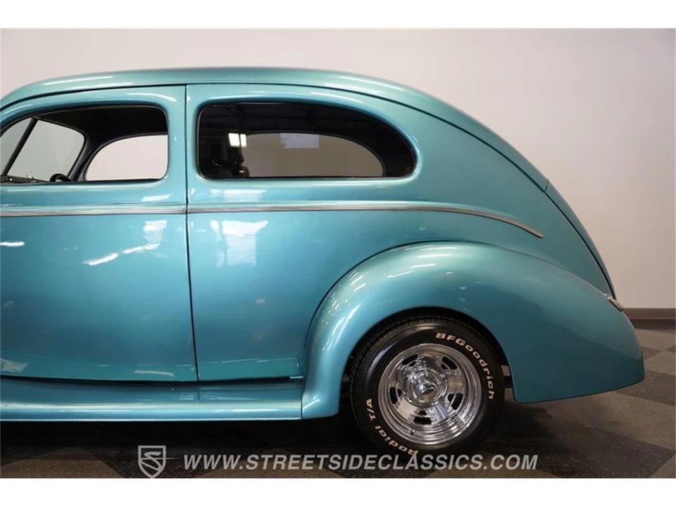 1940 Ford Standard & Deluxe & Super Deluxe - Image 24 of 31