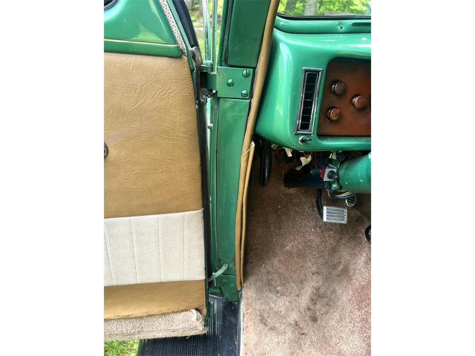 1940 Ford Standard & Deluxe & Super Deluxe - Image 28 of 31