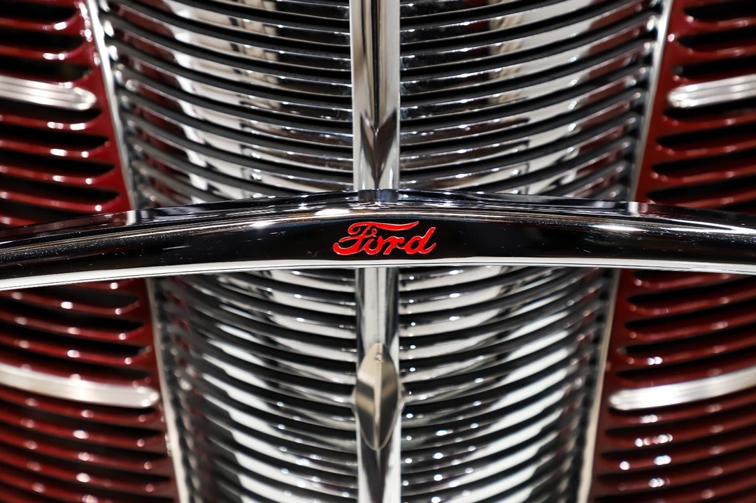 1940 Ford Standard & Deluxe & Super Deluxe - Image 15 of 31
