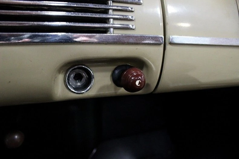 1940 Ford Standard & Deluxe & Super Deluxe - Image 30 of 31