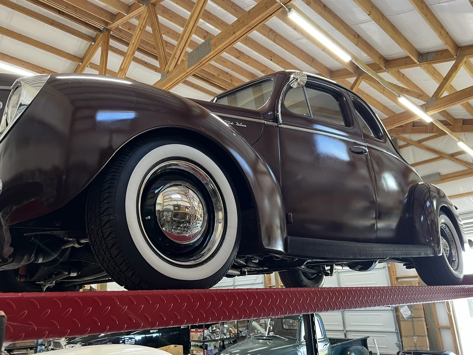 1940 Ford Standard & Deluxe & Super Deluxe - Image 13 of 31
