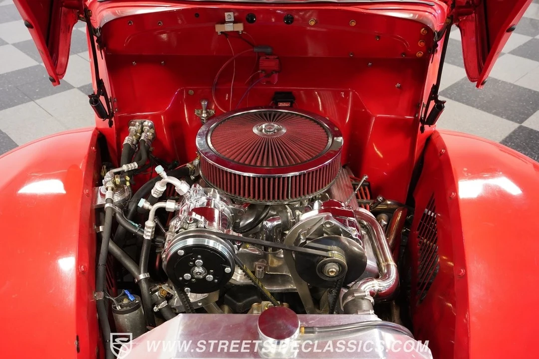 1940 Ford Standard & Deluxe & Super Deluxe - Image 4 of 12