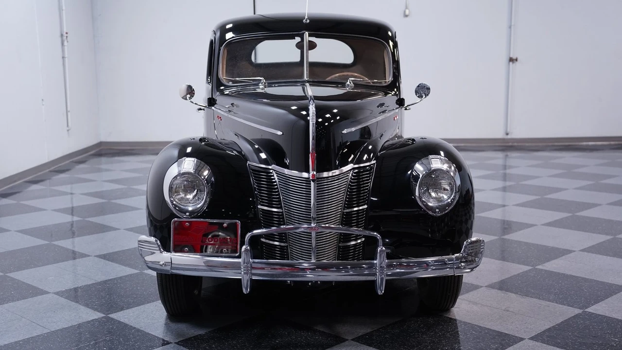1940 Ford Standard & Deluxe & Super Deluxe - Image 16 of 31