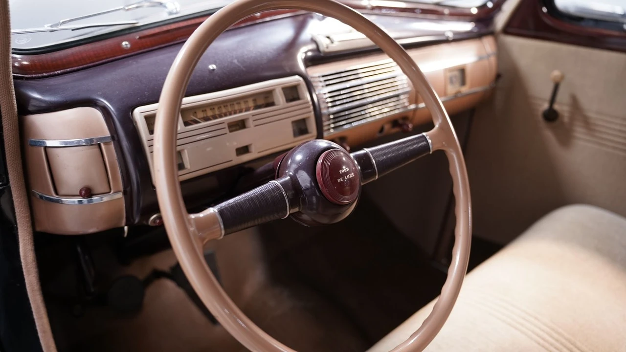 1940 Ford Standard & Deluxe & Super Deluxe - Image 31 of 31