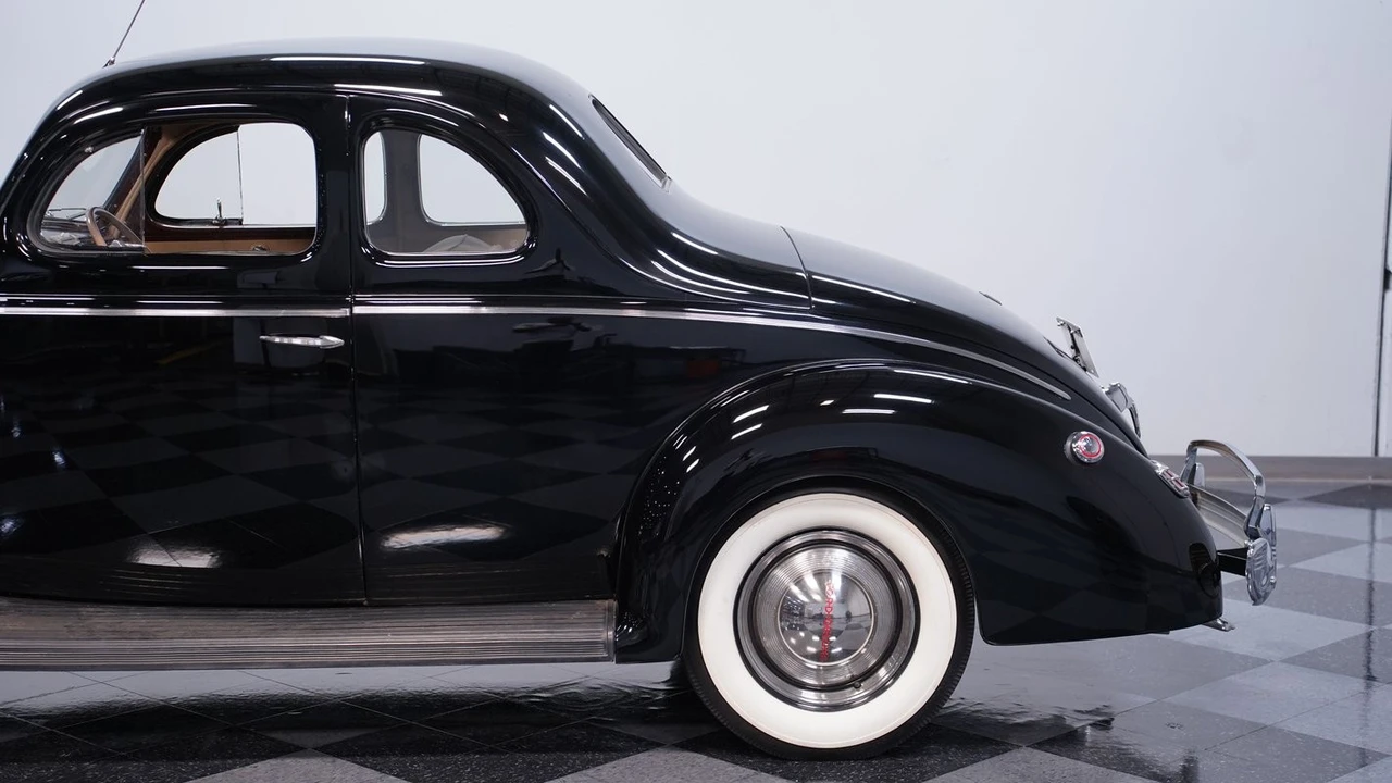 1940 Ford Standard & Deluxe & Super Deluxe - Image 21 of 31