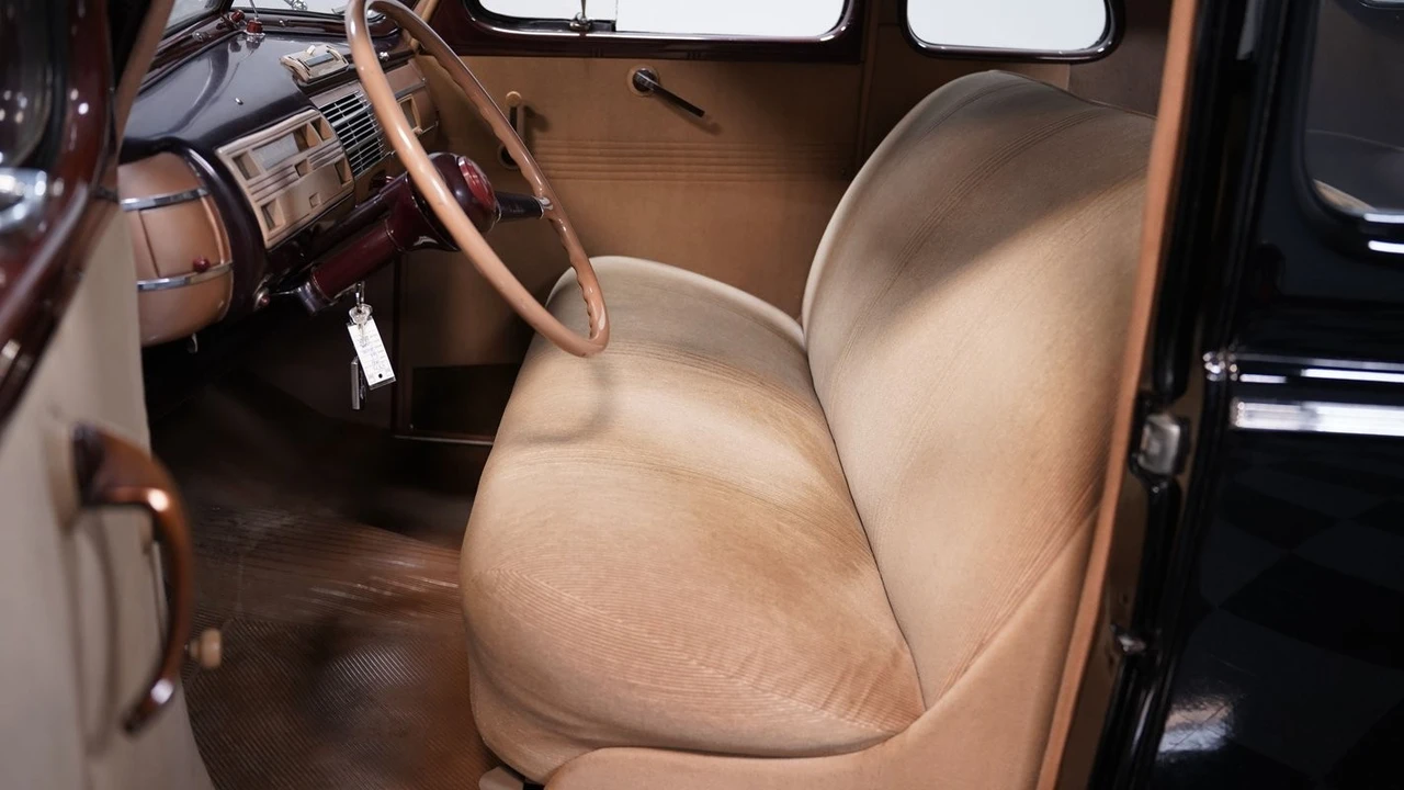 1940 Ford Standard & Deluxe & Super Deluxe - Image 30 of 31