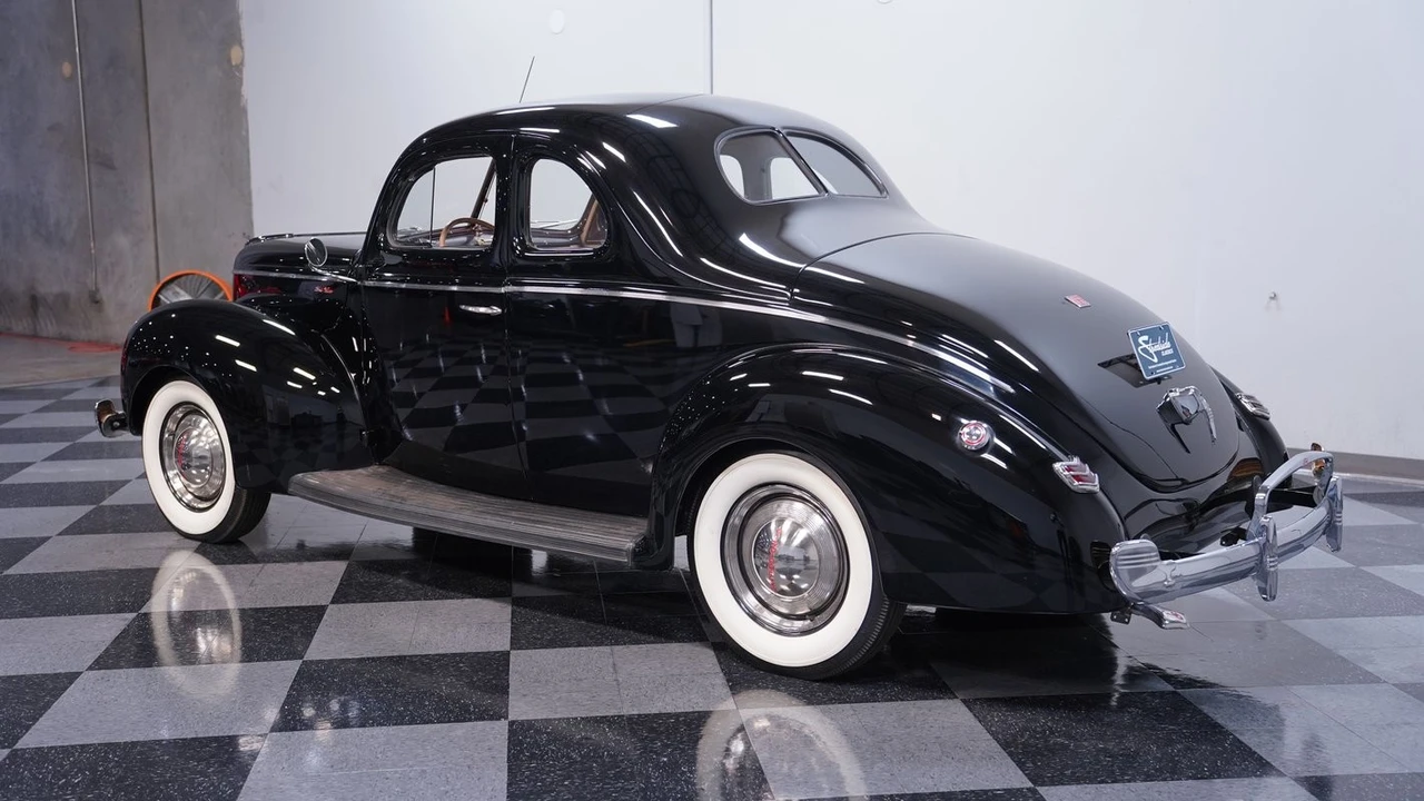 1940 Ford Standard & Deluxe & Super Deluxe - Image 8 of 31