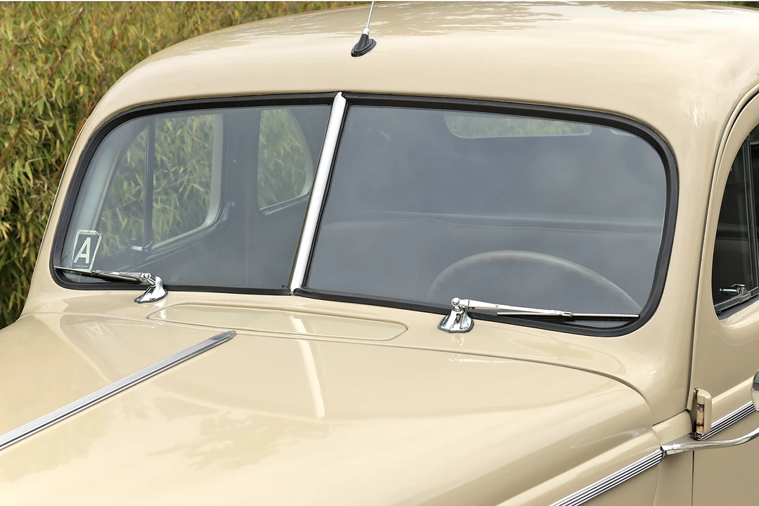 1940 Ford Standard & Deluxe & Super Deluxe - Image 10 of 31