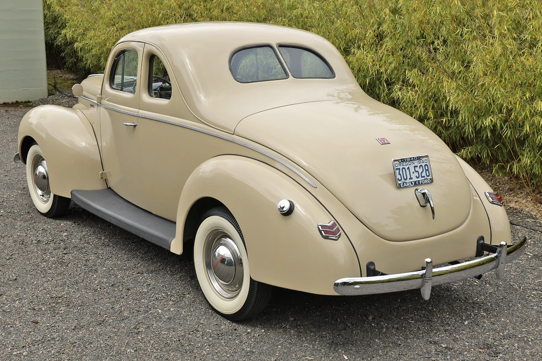 1940 Ford Standard & Deluxe & Super Deluxe - Image 17 of 31