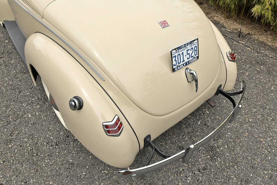 1940 Ford Standard & Deluxe & Super Deluxe - Image 25 of 31