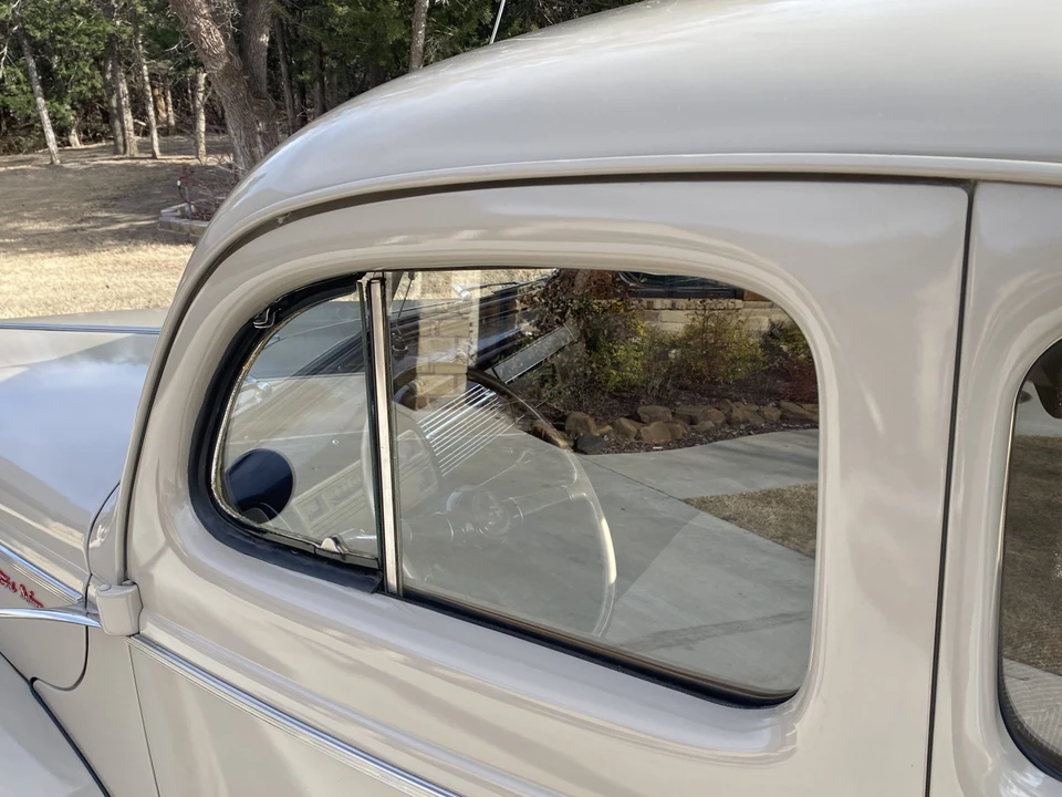 1940 Ford Standard & Deluxe & Super Deluxe - Image 16 of 31