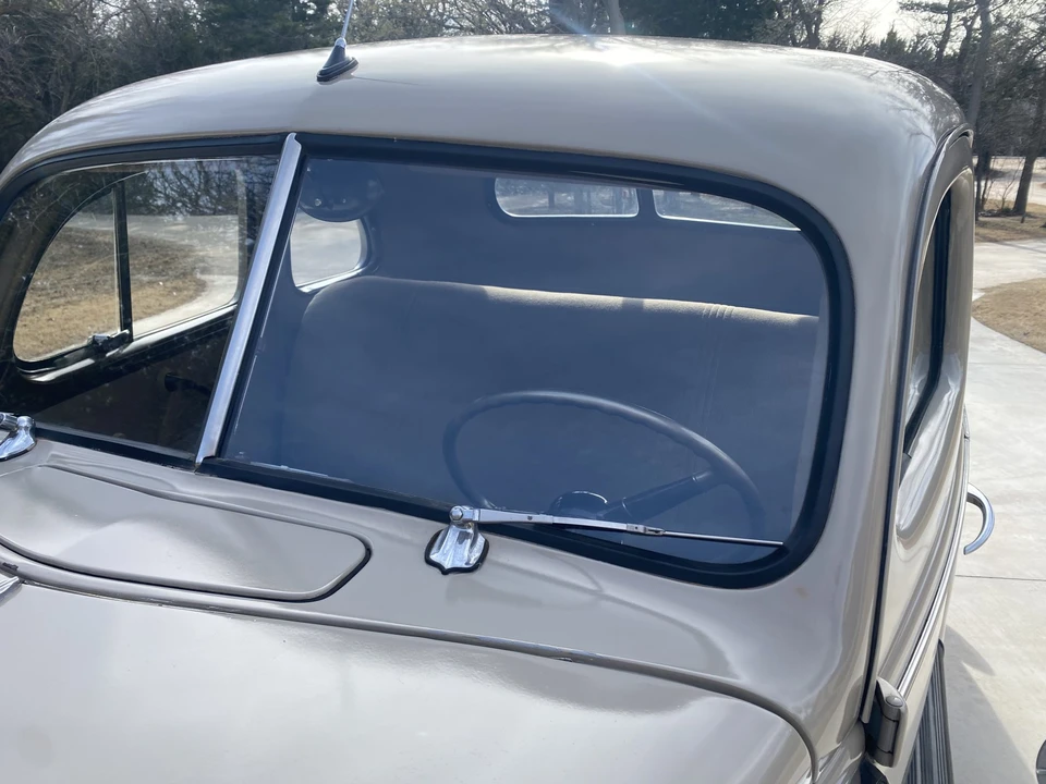 1940 Ford Standard & Deluxe & Super Deluxe - Image 15 of 31
