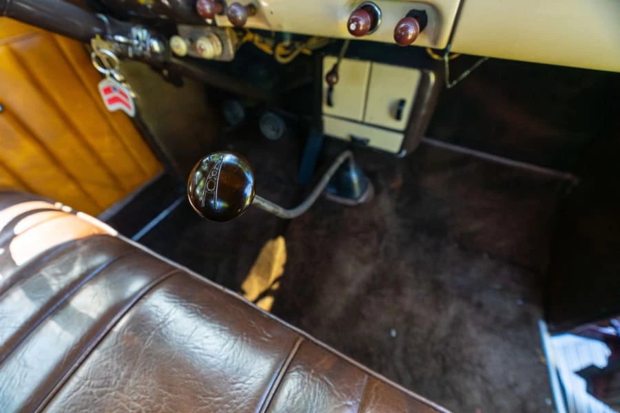 1940 Ford Standard & Deluxe & Super Deluxe - Image 17 of 20
