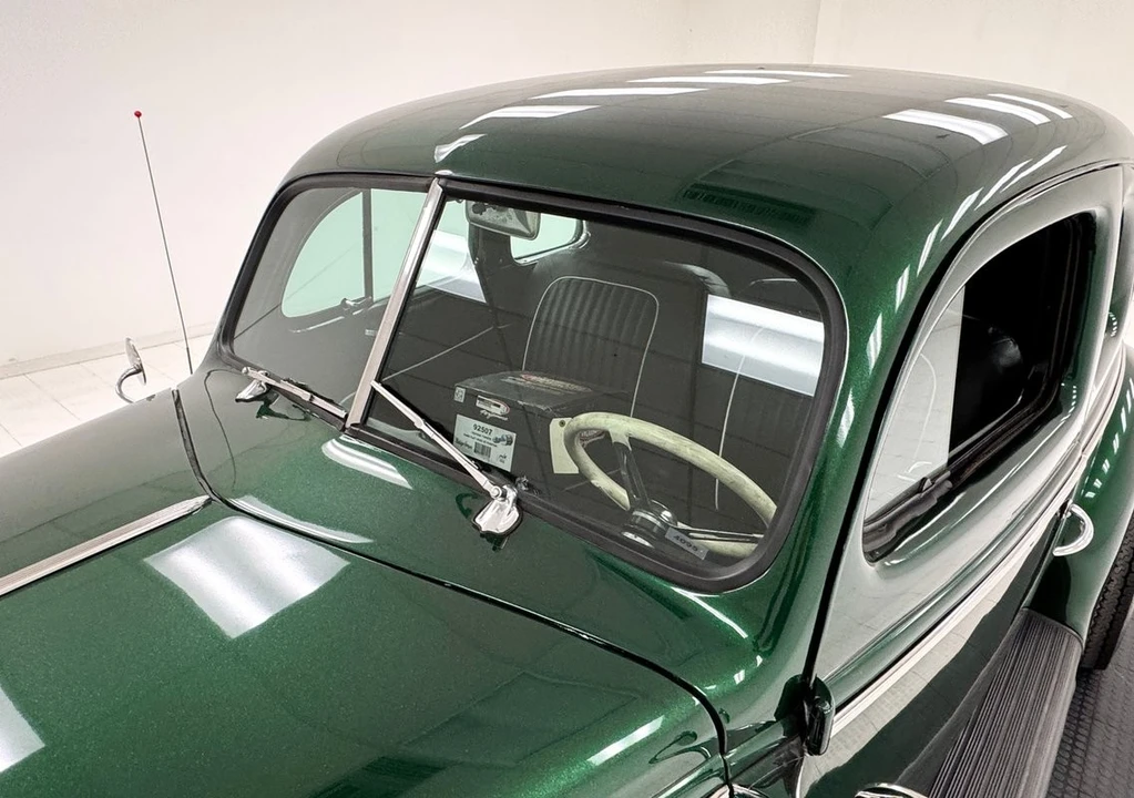 1940 Ford Standard & Deluxe & Super Deluxe - Image 13 of 31