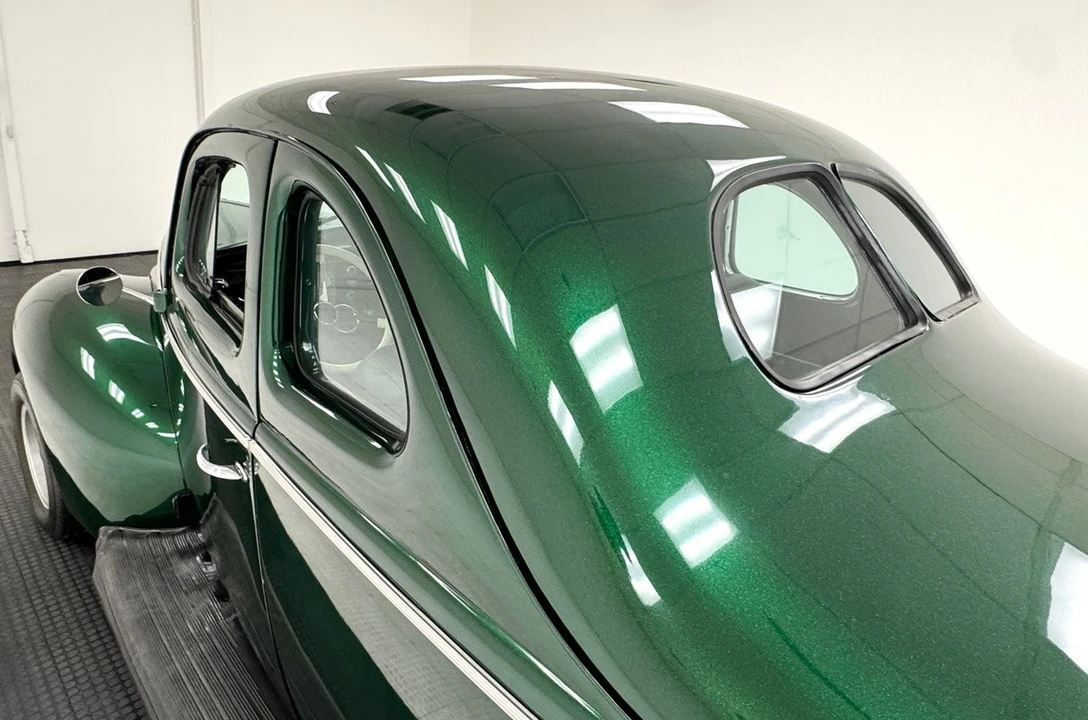 1940 Ford Standard & Deluxe & Super Deluxe - Image 16 of 31